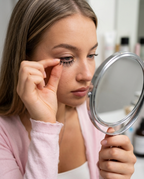 Applying magnetic lashes