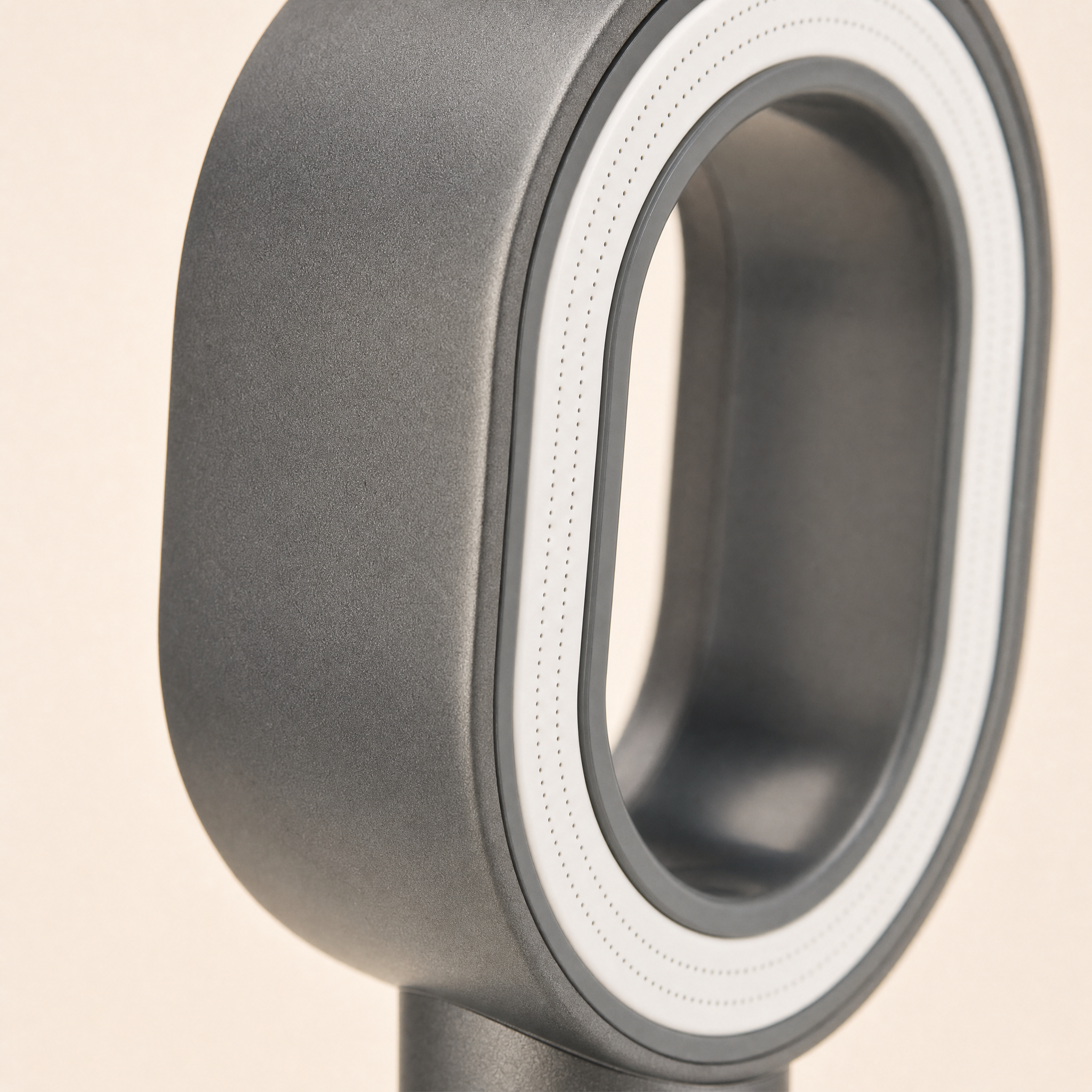 Close-up of the Zivol Pure spray face and matte graphite finish